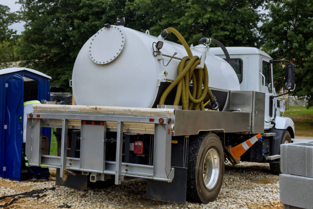 Portable Toilet Options We Offer in Montgomery City, MO