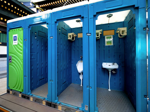 Porta potty delivery and setup in Montgomery City, MO
